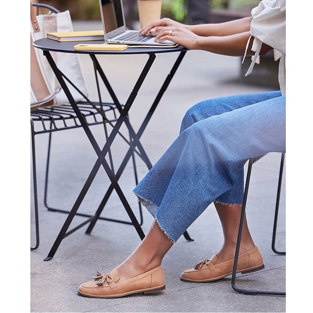 Crown vintage tan loafers